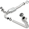 MagnaFlow Converter Direct Fit California Grade 96-99 GM K/C 1500/2500 5.0L V8/4.3L V6 - 4451457 Photo - Primary
