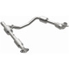 MagnaFlow Direct Fit Catalytic Converter 05-06 Ford E-350 Super Duty 5.4L - 5481439 Photo - Unmounted
