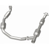 MagnaFlow Direct Fit Catalytic Converter 05-06 Ford E-350 Super Duty 5.4L - 5481439 Photo - out of package