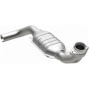 MagnaFlow Direct Fit Catalytic Converter 03-05 Ford Expedition/05-06 Lincoln Navigator 5.4L D/S - 93126 Photo - out of package