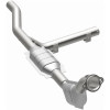 MagnaFlow Direct Fit Catalytic Converter 97-98 Ford Expedition 4.6 - 93130 Photo - out of package