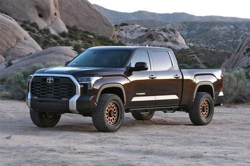 Fabtech 2022 Toyota Tundra 4WD Factory Rear Coils 3in UCA Sys w/Fr Dirt Logic 2.5 Resi C/O Rr Coil - K7088DL Photo - Mounted