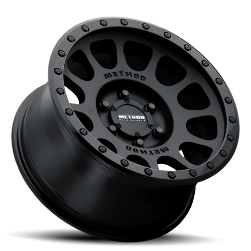 Method MR305 NV 18x9 +25mm Offset 5x150 116.5mm CB Gloss/Matte Black Street Loc Wheel - MR305890581025 Photo - Primary