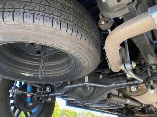 Progress Tech LT 16-23 Toyota Tacoma w/ 8.75in Rear Axle (2WD/4WD) Rear Sway Bar 0.875in dia. (22mm) - 22.2102.100 Photo - Mounted