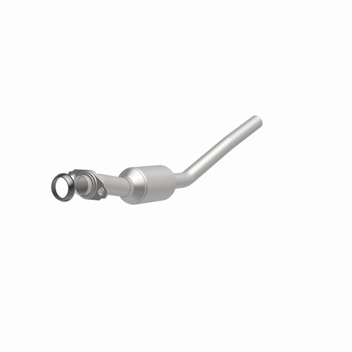 Magnaflow 92-95 Caravan/Voyager V6 CA Direct Fit Converter - 3391275 360 Degree Image Set