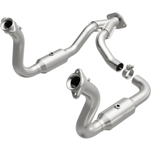 Magnaflow 08-10 Ford F-350 Super Duty 6.8L Direct Fit Converter - 5451760 Photo - Primary
