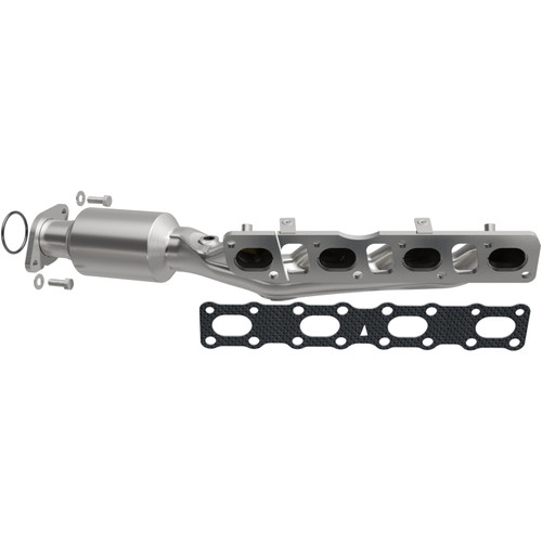 Magnaflow 05-06 Nissan Titan 5.6L Direct Fit Converter - 5582380 Photo - Primary