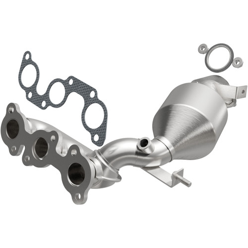 Magnaflow 04-06 Toyota Sienna 3.3L Direct Fit Converter - 5582834 Photo - Primary