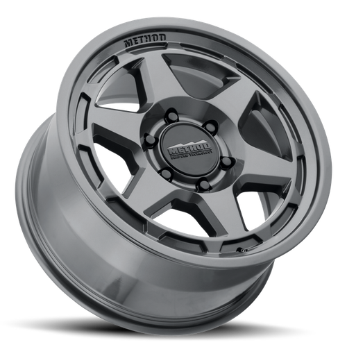 Method MR708 18x9 / 40mm Offset / 6x5.5 / 95.25mm CB - Gloss Titanium - MR70889093840H Photo - Close Up
