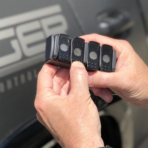 Oracle Trigger 4 Plus Controller Toyota Tacoma Kit - 2100TAC Photo - lifestyle view