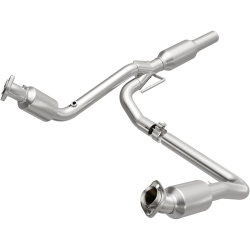 Magnaflow 01-02 Dodge Ram 2500 5.9L Direct Fit Converter - 4583497 Photo - Primary