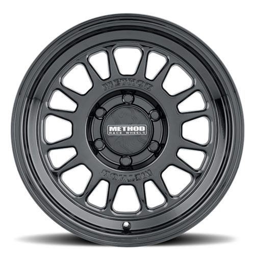Method MR318 18x8.5 +35mm Offset 6x135 BP 87mm CB Gloss Black Wheel - MR318885161335 Photo - Close Up