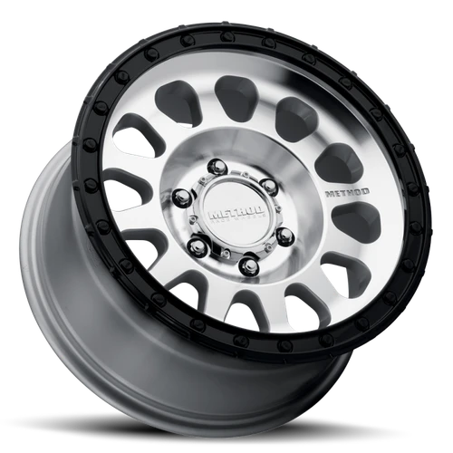 Method MR315 17x8.5 +25mm Offset 8x180 BP 130.81mm CB Machined Wheel - Gloss Black Lip - MR315785881625 Photo - Primary