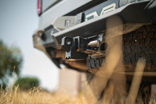 DV8 Universal Hitch Skid Plate - Black - UNHS-01BL Photo - out of package