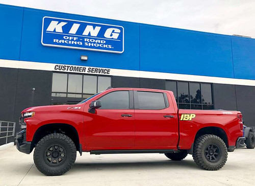 Camburg 19-24 Chevrolet Silverado 1500 (excl. Trail Boss) King 2.5 Lift Kit - CAM-210074-U Photo - lifestyle view