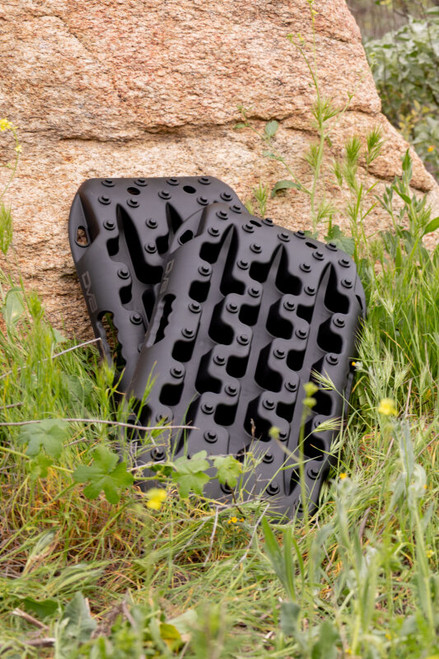 DV8 Offroad DV8 Xtract Mini Traction Board | Pair | Black - RTB2-02BK Photo - out of package