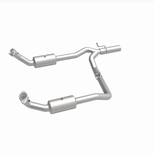 Magnaflow 09-13 Ford E-350 Super Duty V10 6.8 OEM Underbody Direct Fit Catalytic Converter - 21-599 360 Degree Image Set