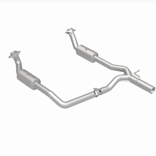 Magnaflow 09-13 Ford E-350 Super Duty V10 6.8 OEM Underbody Direct Fit Catalytic Converter - 21-599 360 Degree Image Set