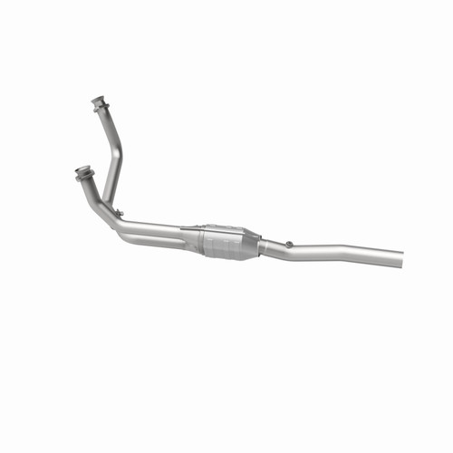 MagnaFlow Conv DF 96-97 Dodge Van 3.9L/5.2L/5 - 23296 360 Degree Image Set
