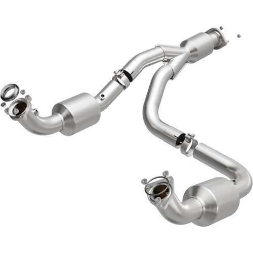 Magnaflow 12-20 Chevrolet Express 4500 Underbody 6.0L Direct Fit Catalytic Converter - 280505 Photo - Primary