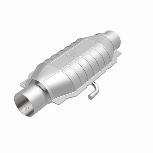 MagnaFlow Conv Univ 2.25in Inlet/Outlet Center/Center Oval Rear (California) - 338015 360 Degree Image Set