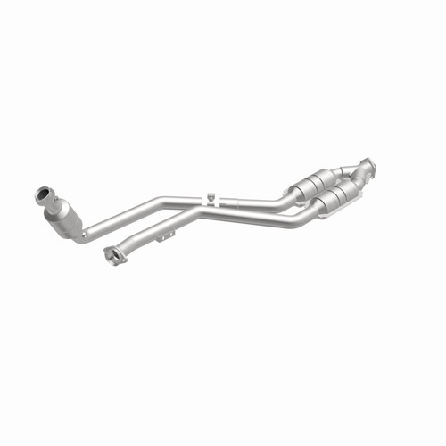 MagnaFlow Conv DF 2000 Mercedes CLK320 3.2L - 444059 360 Degree Image Set