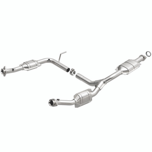 Magnaflow Conv DF 02-03 Ford Explorer 4.0L / 02-03 Mercury Mountaineer 4.0L (California) - 447253 Photo - Primary