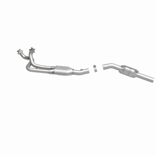 MagnaFlow Conv DF 1996 Ford E-150 4.9L - 447254 360 Degree Image Set