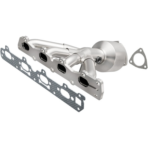 MagnaFlow Direct Fit Catalytic Converter 04-05 Chevrolet Malibu/Classic 2.2L (CA Emissions) - 452304 Photo - Primary