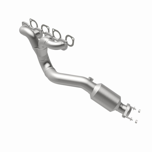 MagnaFlow Direct Fit Catalytic Converter BMW 99-03 540I 4.4L / 99-01 740I 4.4L California - D/S - 452450 360 Degree Image Set