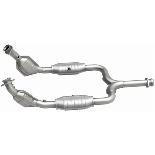 MagnaFlow Direct Fit Catalytic Converter 01-04 Ford Mustang 3.8L CA - 454007 Photo - out of package