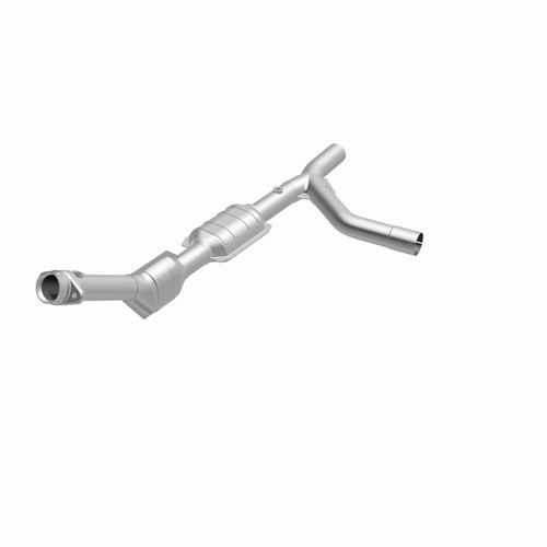 MagnaFlow Direct Fit Catalytic Converter 00-04 Ford E150 4.6L Passenger Side - 458002 360 Degree Image Set