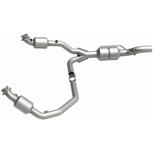 MagnaFlow Direct Fit Catalytic Converter Dodge 01-02 Ram 1500/2500/3500 Van 5.9L - 458003 Photo - Unmounted