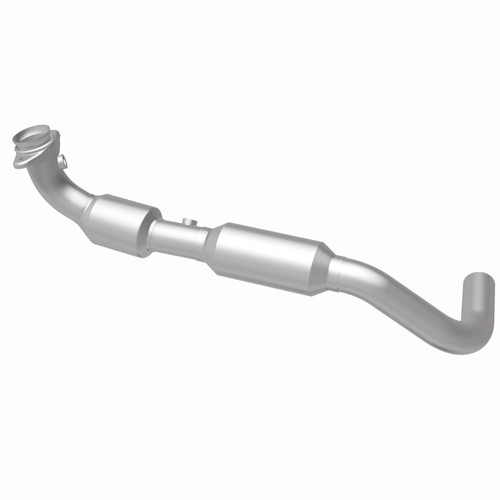 MagnaFlow 03-04 Lincoln Navigator 5.4L Direct Fit Converter - 4583077 360 Degree Image Set