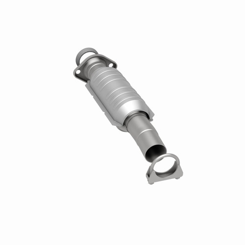 MagnaFlow Direct Fit Catalytic Converter 04 Toyota Sienna 3.3L - 49030 360 Degree Image Set