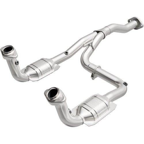 MagnaFlow Direct Fit Catalytic Converter 07 Jeep Liberty 3.7L OEM - 49186 Photo - Primary