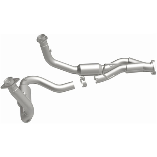MagnaFlow Direct Fit Catalytic Converter 05-06 Gr Cherokee 4.7 OEM - 49686 Photo - out of package