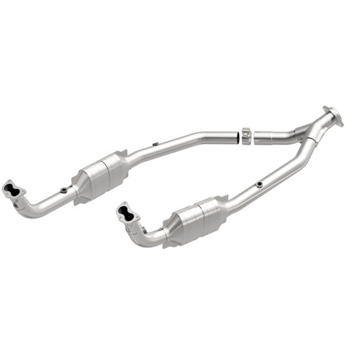 MagnaFlow Direct Fit Catalytic Converter 99-04 LR Discovery V8 OEM - 49720 Photo - Primary
