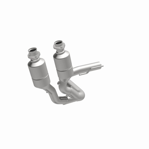 MagnaFlow Direct Fit Catalytic Converter 02-04 Grand Cherokee I6 Front OEM - 49744 360 Degree Image Set