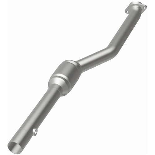 MagnaFlow Direct Fit Catalytic Converter 99-00 BMW 540i 4.4L PS Rear - 49786 Photo - Unmounted
