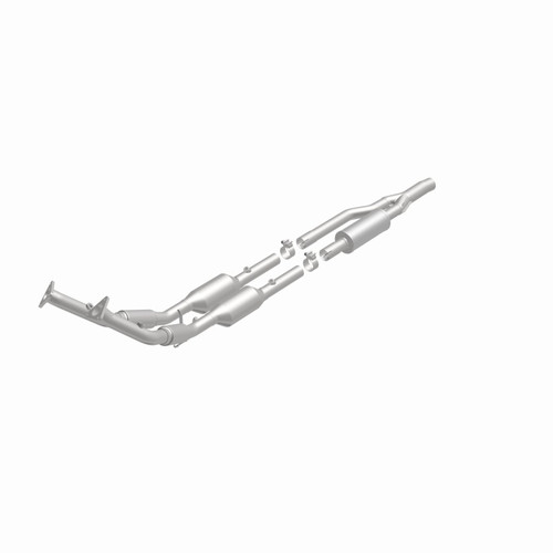 MagnaFlow Direct Fit Catalytic Converter 06- Audi A3 Quattro 3.2L - 49873 360 Degree Image Set