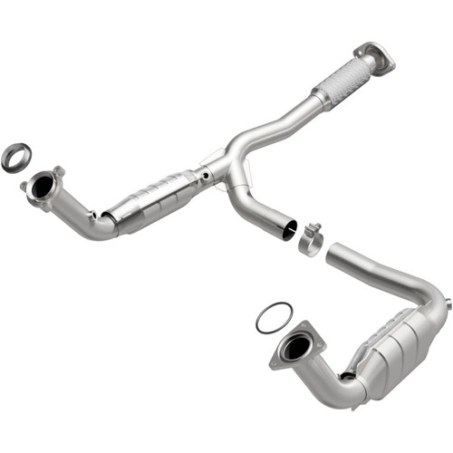 MagnaFlow Direct Fit Catalytic Converter 05-06 GMC Envoy XL Denali - 49886 Photo - Primary