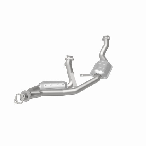 MagnaFlow Direct Fit Catalytic Converter Taurus/Sable/Continental 8 - 50202 360 Degree Image Set