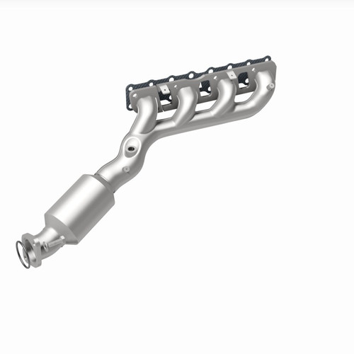 MagnaFlow Direct Fit Catalytic Converter Infiniti/Nissan Truck 8 5.6L P/S Manifold (49 State) - 50381 360 Degree Image Set