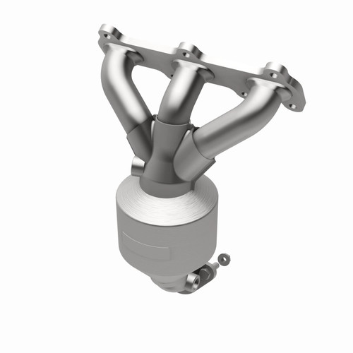 MagnaFlow Direct Fit Catalytic Converter 01-04 Hyundai Santa Fe 2.7L - 51000 360 Degree Image Set