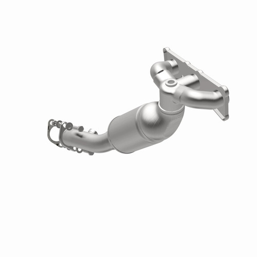 MagnaFlow Direct Fit Catalytic Converter 09-10 528i 3.0L Rear - 51226 360 Degree Image Set