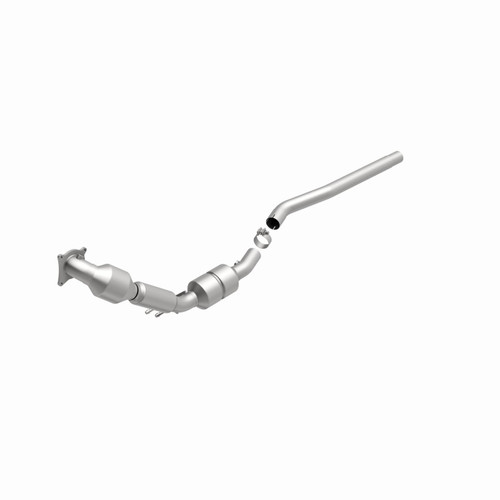 MagnaFlow Direct Fit Catalytic Converter 06-08 VW Passat 2.0L - 51361 360 Degree Image Set