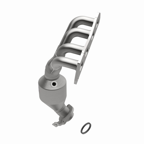 MagnaFlow Direct Fit Catalytic Converter 09 Toyota Venza 2.7L - 51381 360 Degree Image Set