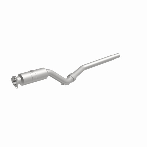 MagnaFlow Direct Fit Catalytic Converter 02-04 Audi A6 3L 5speed Driver Side - 51437 360 Degree Image Set