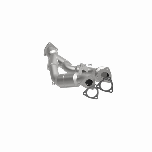 MagnaFlow Direct Fit Catalytic Converter 04-06 VW Touareg 3.2L - 51499 360 Degree Image Set